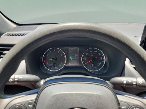 Used 2019 Toyota RAV4 LE FWD image 25
