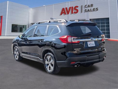 Used 2025 Subaru Ascent Premium image 9