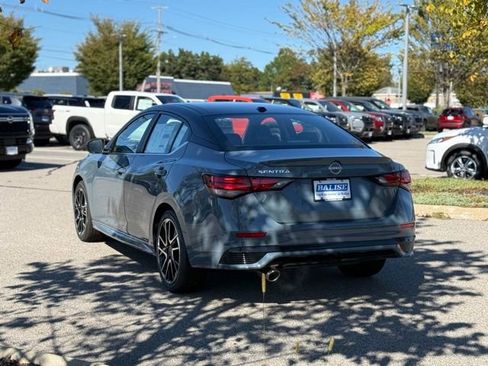 New 2025 Nissan Sentra SR w/ SR Premium Package image 7