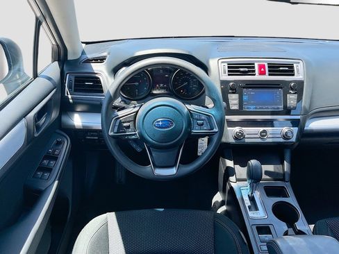 Used 2019 Subaru Outback 2.5i AWD/4WD image 20
