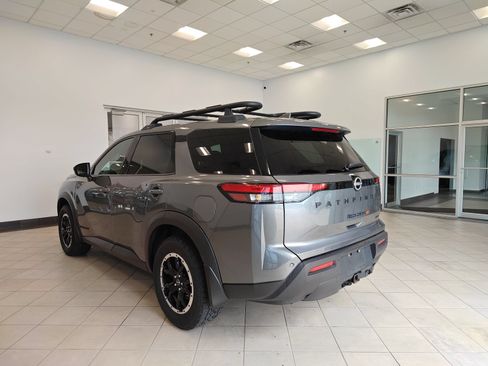 Used 2024 Nissan Pathfinder Rock Creek AWD/4WD image 5