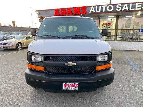 Used 2016 Chevrolet Express 2500 image 7
