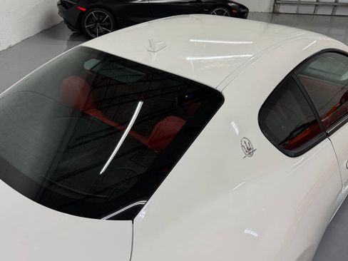 Used 2016 Maserati GranTurismo Sport image 9