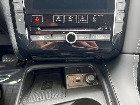 Used 2024 INFINITI QX50 Luxe AWD/4WD image 13