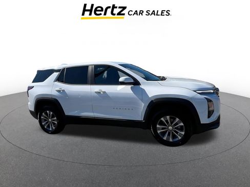 Used 2025 Chevrolet Equinox LT image 1