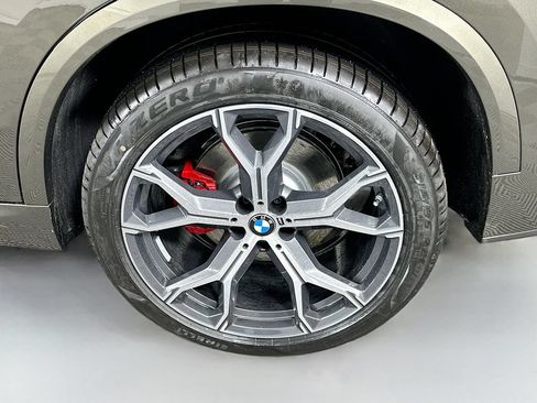Used 2026 BMW X5 sDrive40i w/ M Sport Package RWD image 23