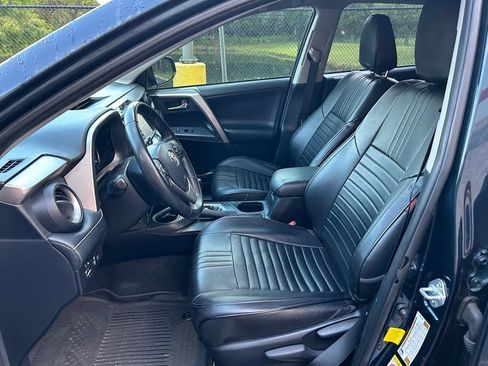 Used 2018 Toyota RAV4 XLE FWD image 15