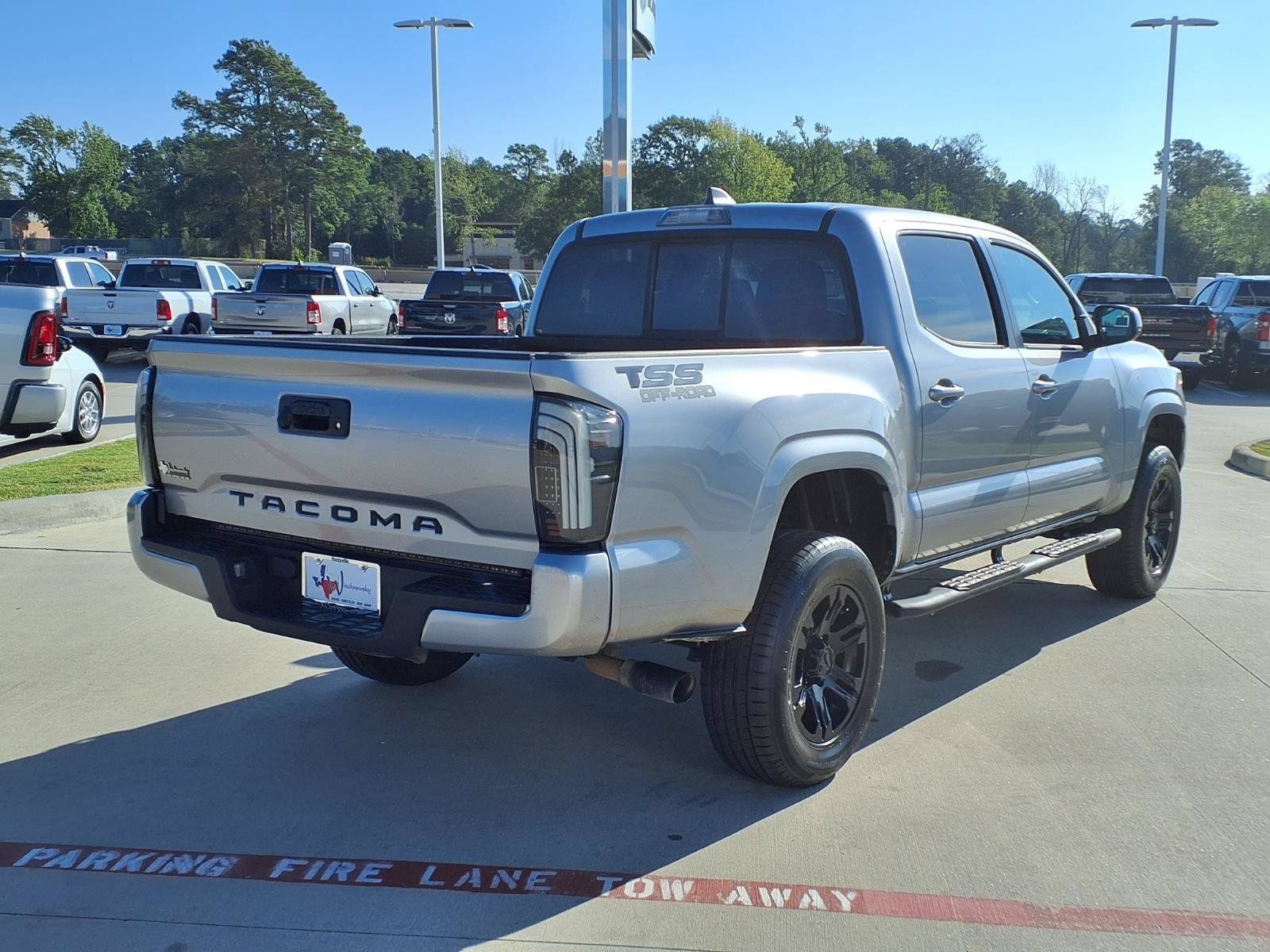 Used 2020 Toyota Tacoma SR w/ SR Convenience Package RWD image 6
