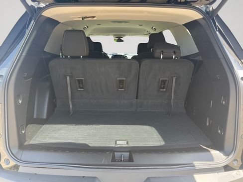 Used 2021 Chevrolet Traverse LT w/ LPO, Floor Liner Package AWD/4WD image 7