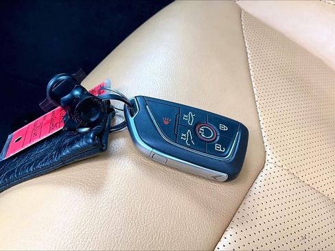 Used 2021 Chevrolet Corvette Stingray Preferred Cpe w/ 2LT RWD image 13