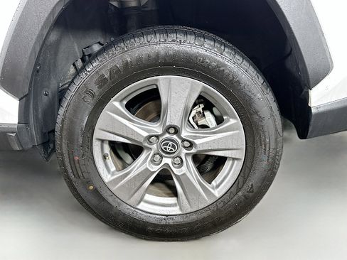 Used 2024 Toyota RAV4 XLE image 28