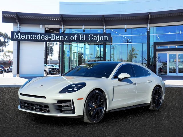 Used 2025 Porsche Panamera image 1