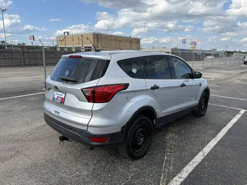 Used 2019 Ford Escape S FWD image 4