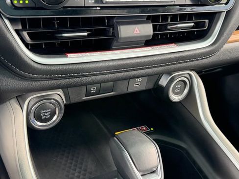 Used 2026 Toyota Grand Highlander AWD image 16