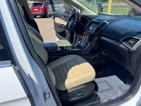 Used 2016 Ford Edge SEL w/ Equipment Group 201A AWD/4WD image 28