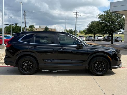 Used 2025 Honda CR-V Sport image 7