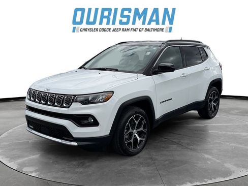 Used 2024 Jeep Compass Limited image 2