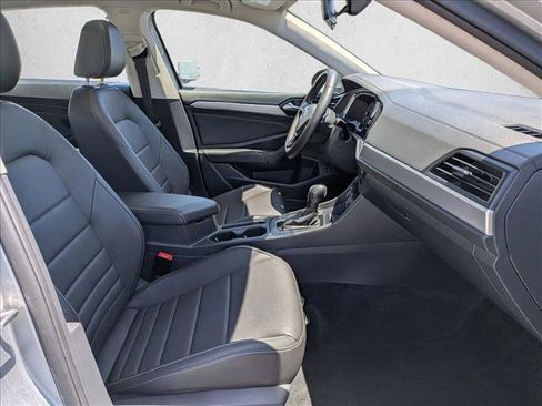 Used 2021 Volkswagen Jetta SE w/ SE Cold Weather Package FWD image 20