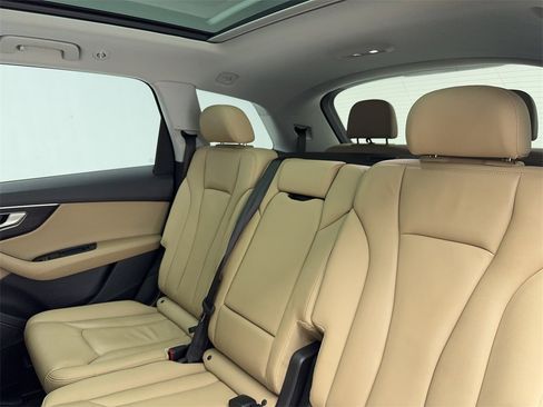 Used 2022 Audi Q7 3.0T Premium w/ Convenience Package image 38