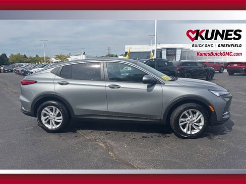 New 2026 Buick Envista Preferred w/ Convenience I Package image 2