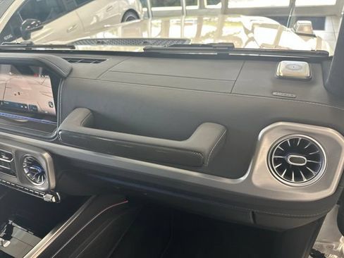 Used 2027 Mercedes-Benz G 63 AMG 4MATIC image 54