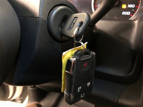 Used 2016 GMC Sierra 2500 Denali image 20