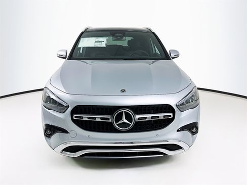 New 2025 Mercedes-Benz GLA 250 image 2