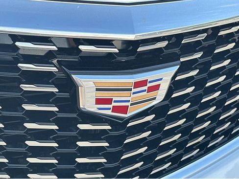 New 2025 Cadillac XT5 Luxury image 36