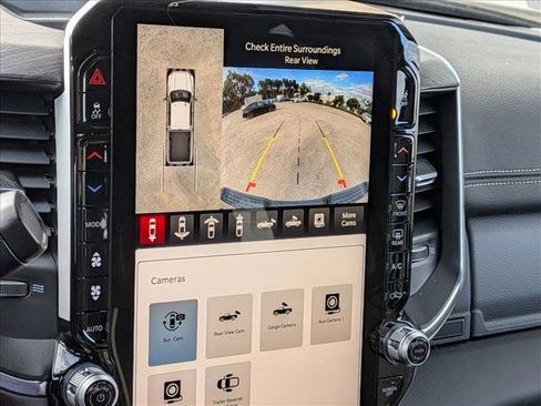 New 2026 RAM 2500 Laramie AWD/4WD image 15