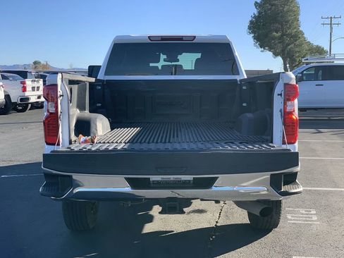 Used 2025 Chevrolet Silverado 2500 LT w/ Convenience Package image 25