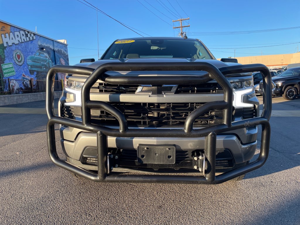 Used 2023 Chevrolet Silverado 1500 RST w/ Z71 Off-Road Package AWD/4WD image 8