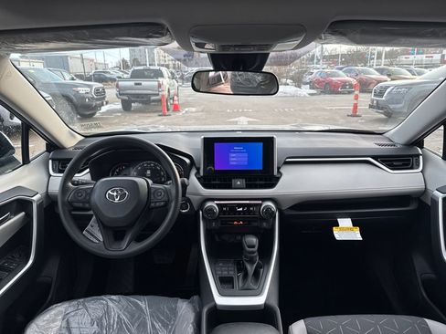 New 2025 Toyota RAV4 XLE image 10