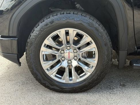 Used 2025 GMC Sierra 1500 Denali AWD/4WD image 11