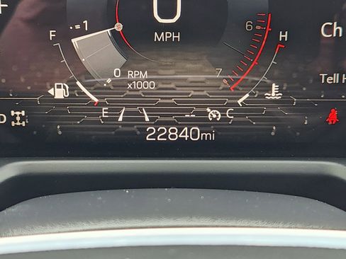 Used 2025 GMC Acadia Elevation image 24