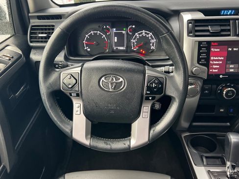 Used 2022 Toyota 4Runner SR5 Premium image 14