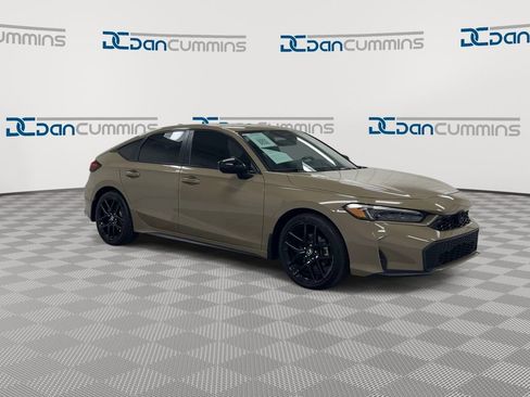 Used 2025 Honda Civic Sport image 2
