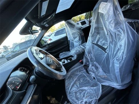 New 2025 Jeep Grand Cherokee L Laredo w/ Luxury Tech Group I AWD/4WD image 11