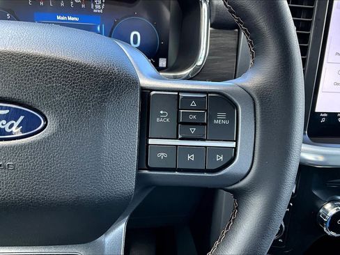 Used 2025 Ford F150 Lariat AWD/4WD image 41