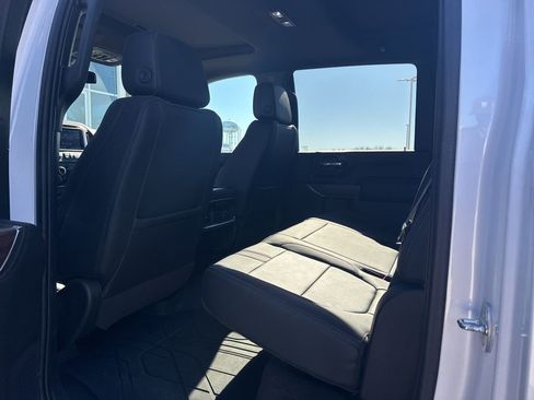 Used 2022 Chevrolet Silverado 2500 High Country w/ Safety Package II image 5