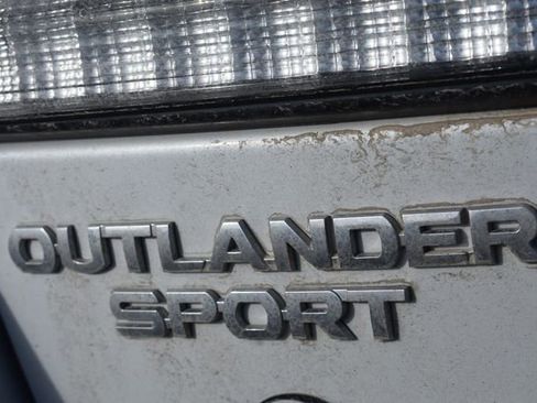 Used 2023 Mitsubishi Outlander Sport ES image 12