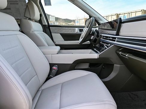 New 2025 Hyundai Santa Fe Calligraphy image 17