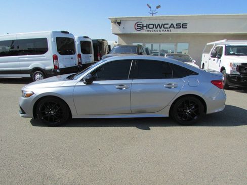 Used 2023 Honda Civic Sport image 9