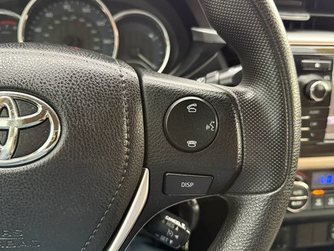 Used 2015 Toyota Corolla LE FWD image 28