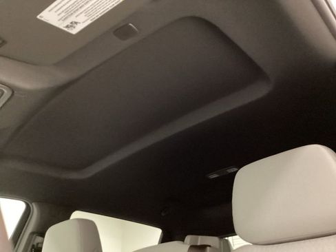 New 2026 Chevrolet Silverado 1500 LT w/ Z71 Off-Road Package image 19