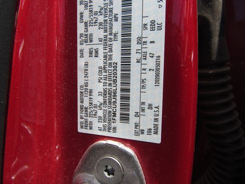 Used 2020 Ford Escape Titanium AWD/4WD image 6