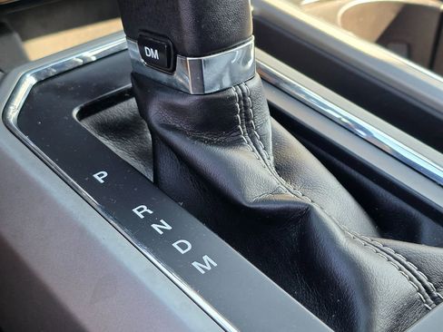 Used 2019 Ford F150 Lariat image 44