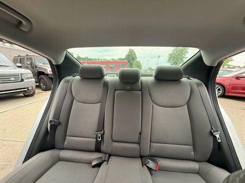 Used 2014 Hyundai Elantra SE w/ Option Group 02 image 14