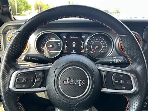 Used 2021 Jeep Gladiator Mojave AWD/4WD image 17