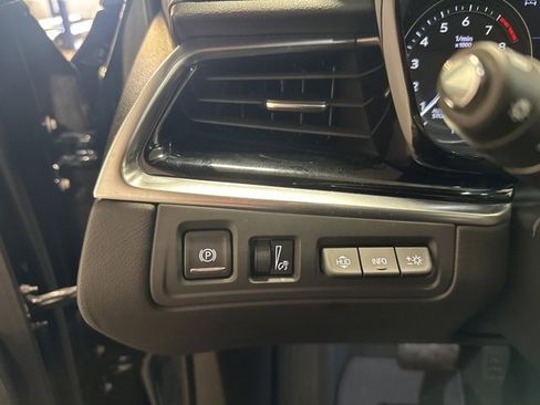 Used 2025 Cadillac XT6 Premium Luxury w/ Technology Package image 22