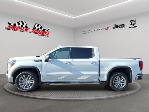 Used 2021 GMC Sierra 1500 SLT w/ SLT Premium Plus Package AWD/4WD image 2